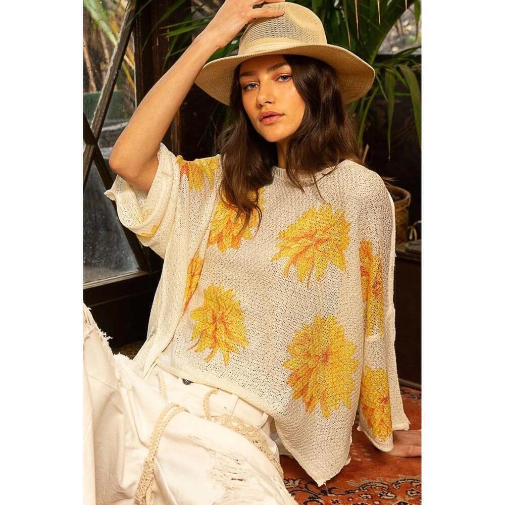 POL Light Beige Sunflower Knit Bohemian Oversize Top Medium NWOT